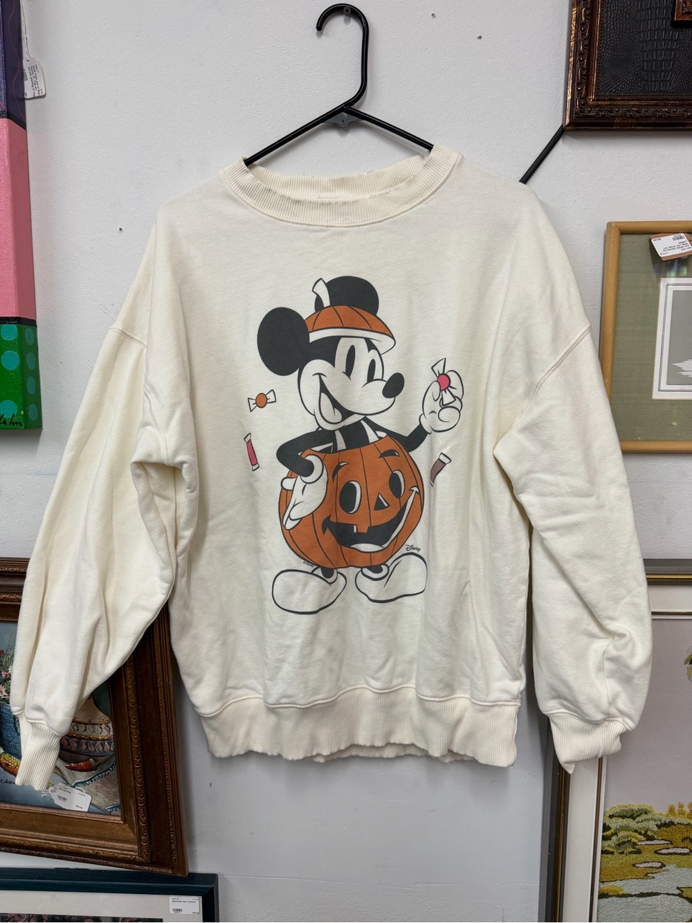 American Eagle Outfitters Cream Crewneck with Black & Orange Graphic